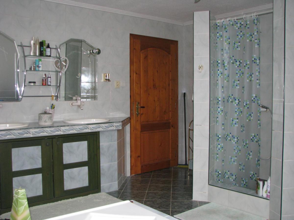Апартаменти Penzion Piano Ліптовський Мікулаш Екстер'єр фото