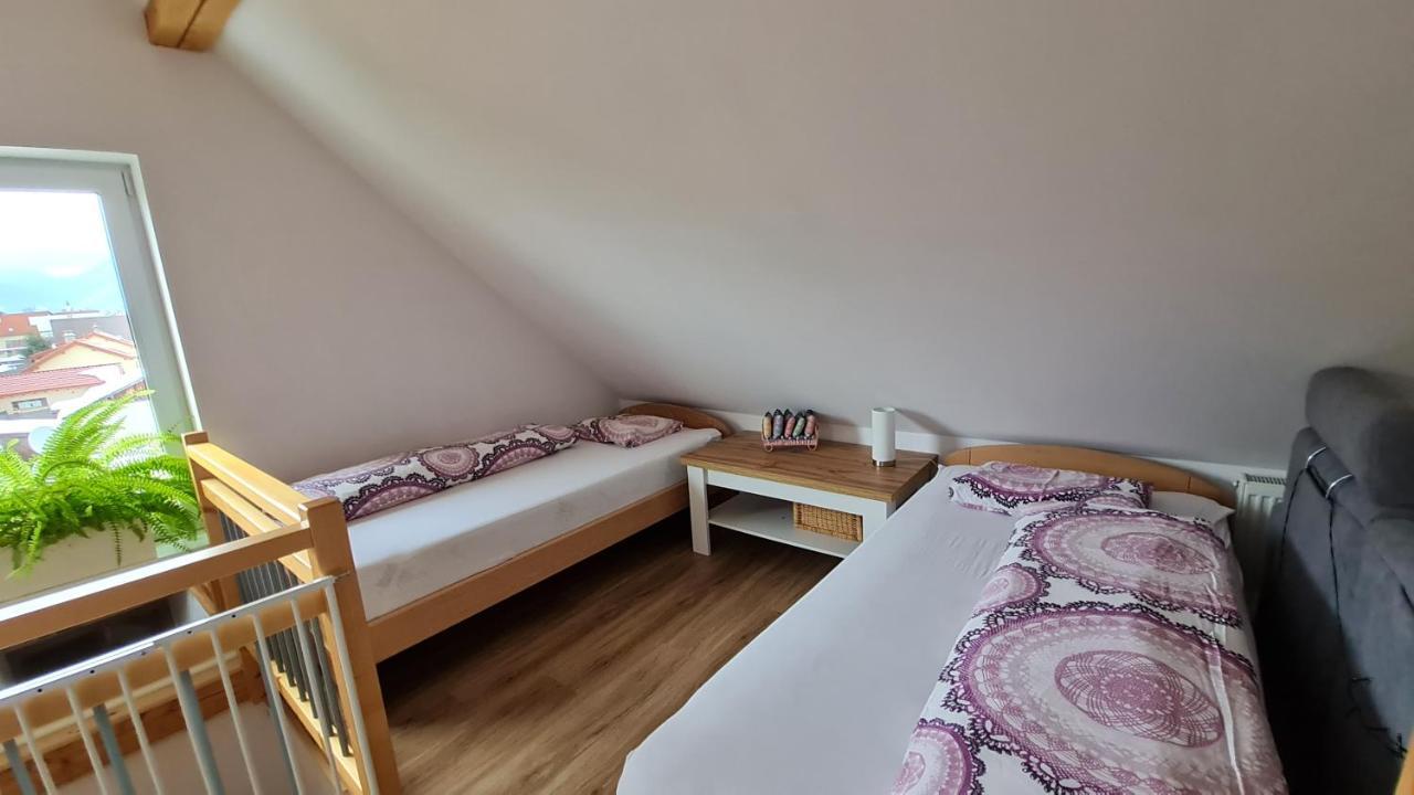 Апартаменти Penzion Piano Ліптовський Мікулаш Екстер'єр фото